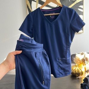 Healing hands scrubs set